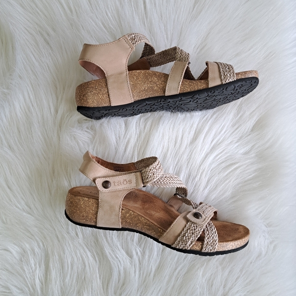 Taos tan leather sandals - Picture 4 of 15
